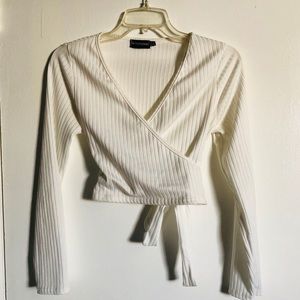 Long sleeve V-neck crop top